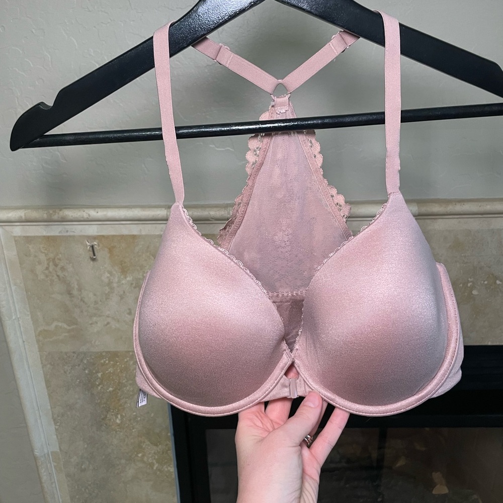 NWOT Victoria Secret Demi front-close Racerback Bra Back Lace